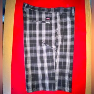 Men’s Cargo Dress Shorts